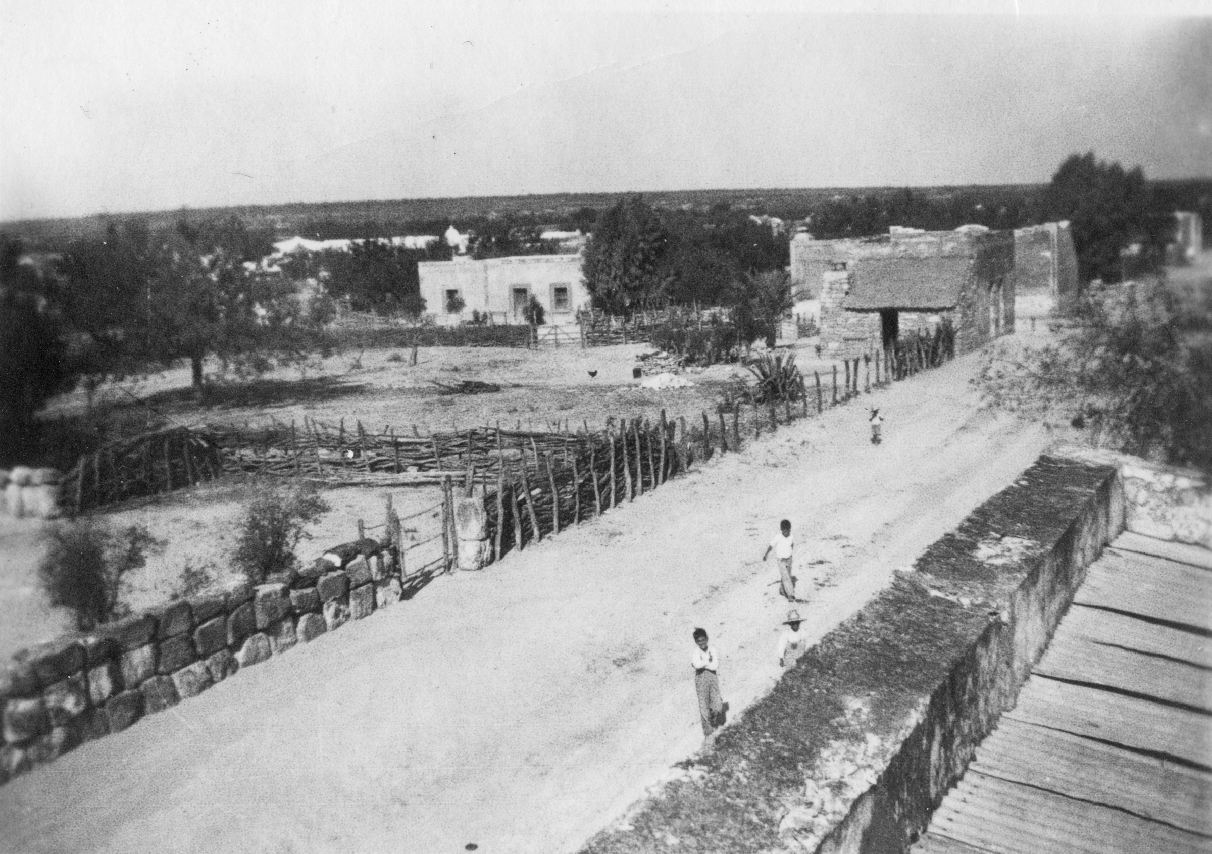 1940s Paras