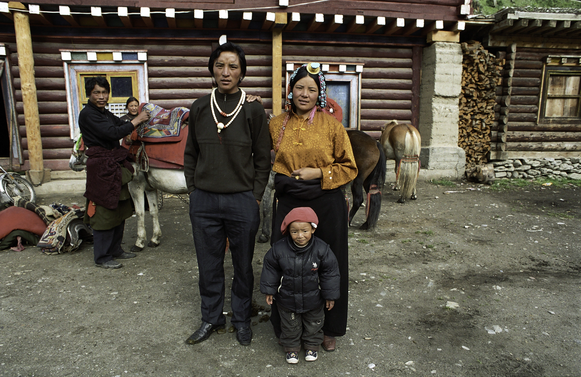 nogmoonfamily.jpg