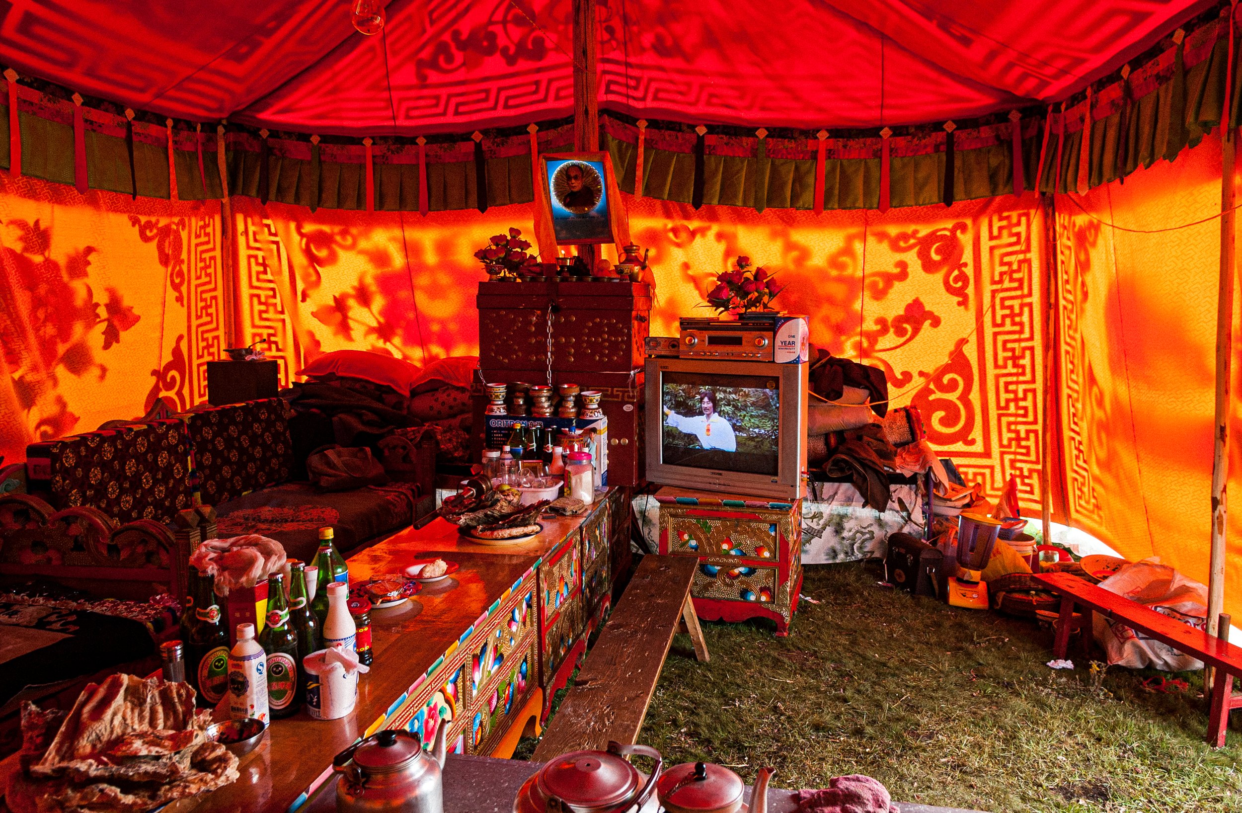 festivaltent.jpg